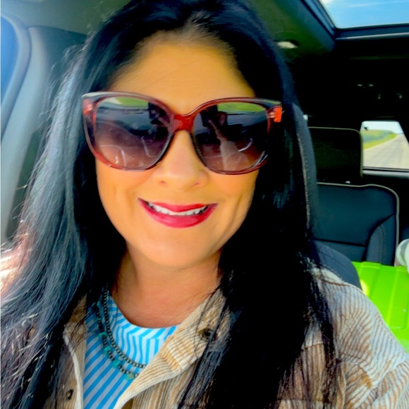 Meet your Posher, Misha - Picture 1 of 1